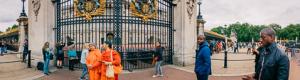 London Buckingham Palace Visitors at the Gate